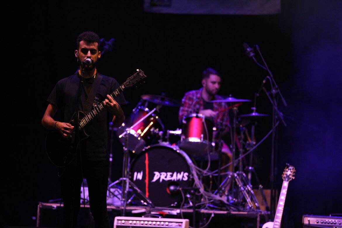 IMG_5487 “VERTICAL HORIZON”